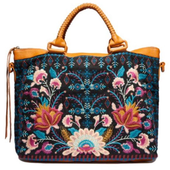 🍃💕NWT Johnny Was Delphine Overnight Tote Bag - Picture 4 of 8